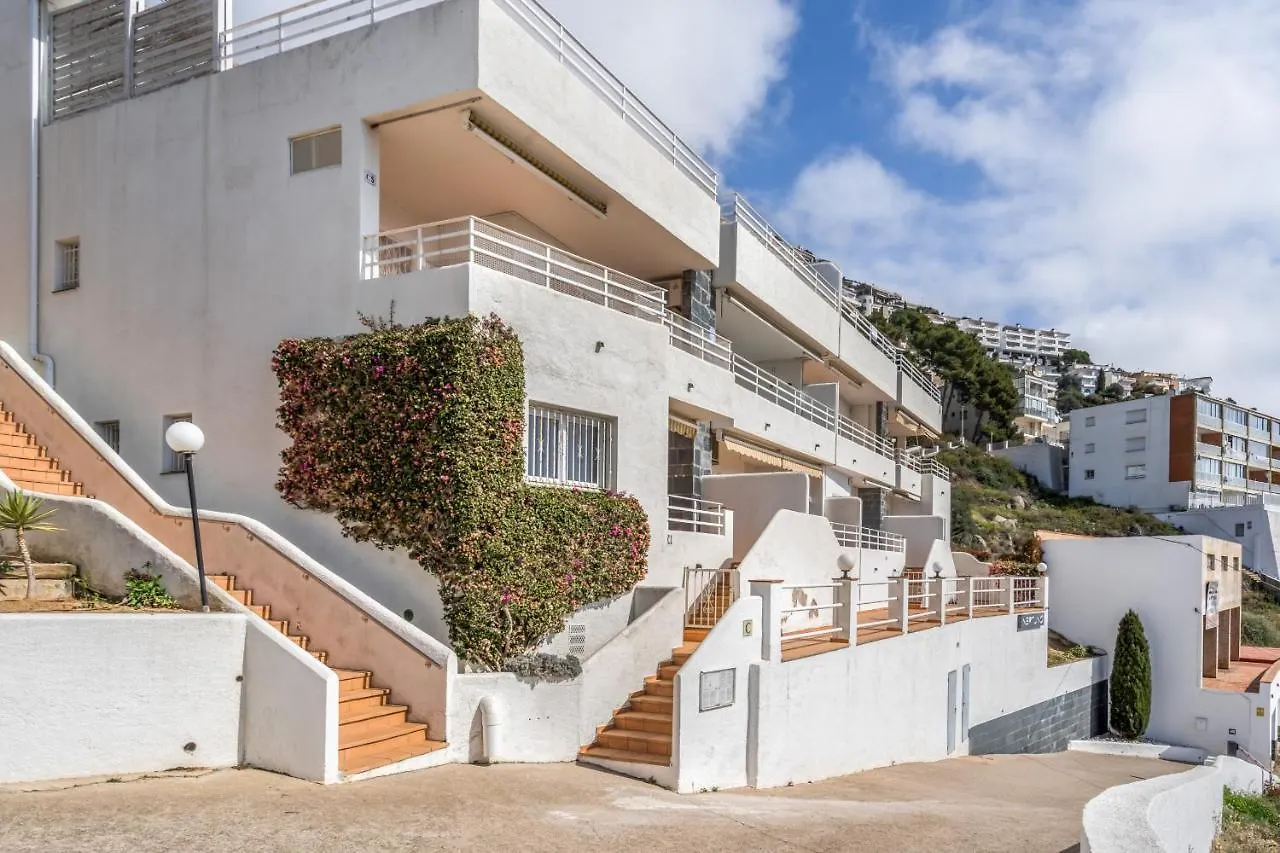 Welcs Apartamento 069 Emp Con Piscina Frente Al Mar Roses 0*,  Spain